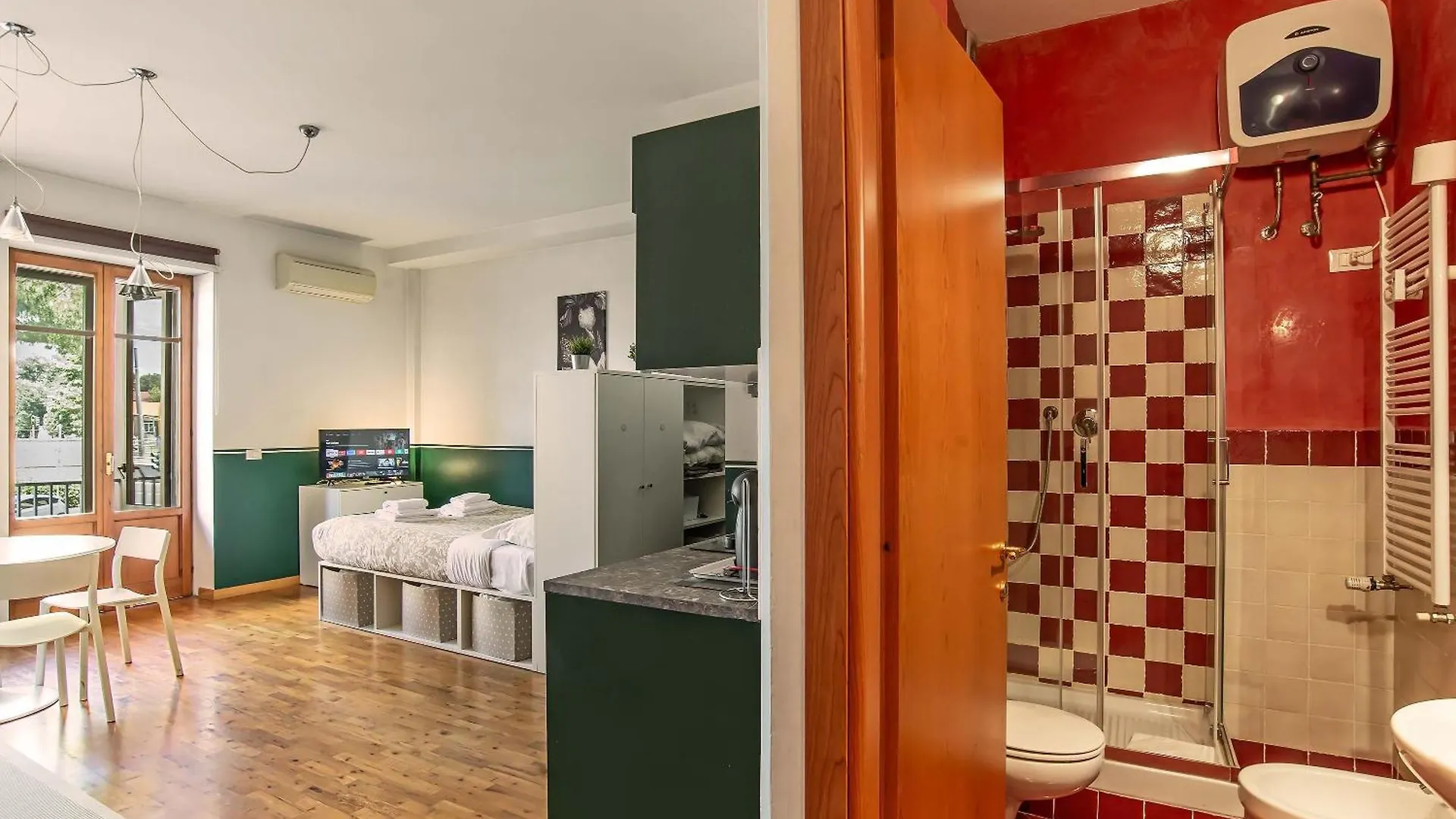 Lusa Suite With Free Private Parking Florence Apartment